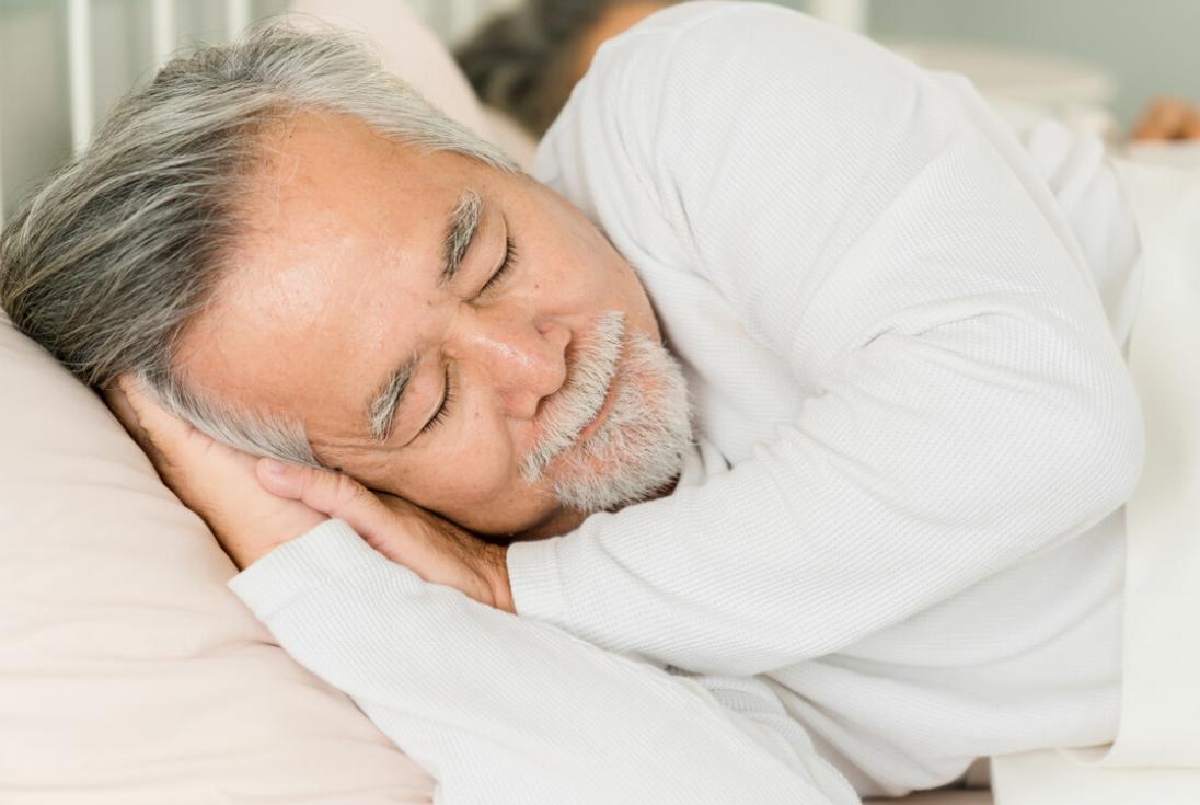 老年人为什么凌晨四五点钟容易醒,老年人半夜总是失眠怎么办