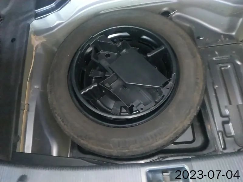 2015年的飞度新车落地多少钱,现在的全新飞度8万块就可以落地