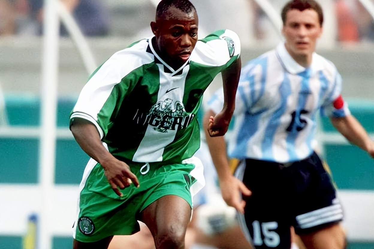 他是非洲足球先生，奥运金牌得主，大罗队友，来甲A试训无人问津