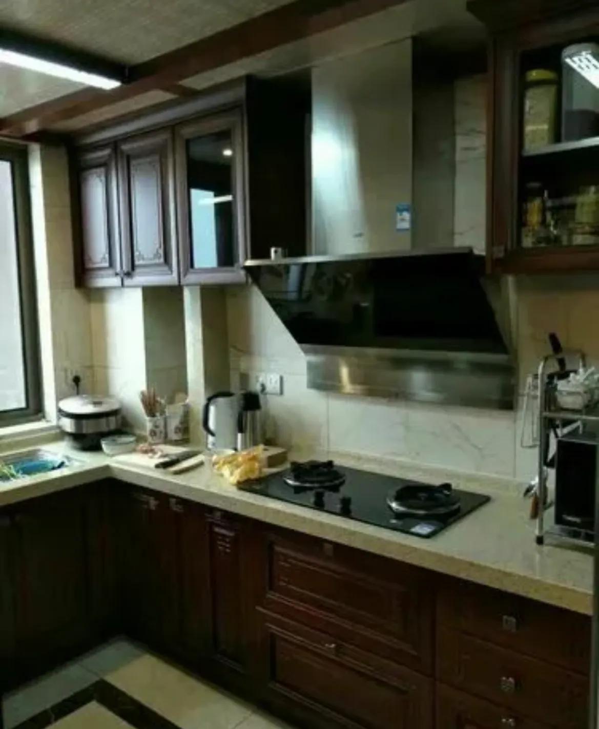 油烟机怎么选不被坑不踩坑,内行人买油烟机变频还是定频