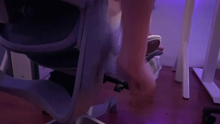 乱七八糟的电脑桌,笔记本电脑桌桌椅