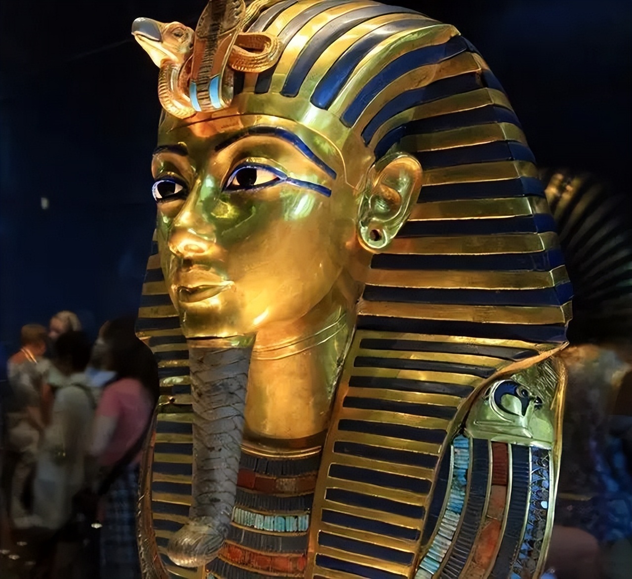 图坦卡蒙100年：埋在黄金堆里的神秘小皇帝