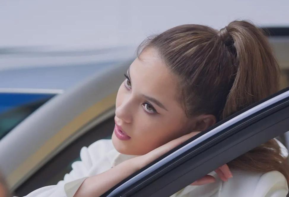 谷爱凌夺冠颁奖典礼全过程,天才少女谷爱凌北京冬奥夺冠背后