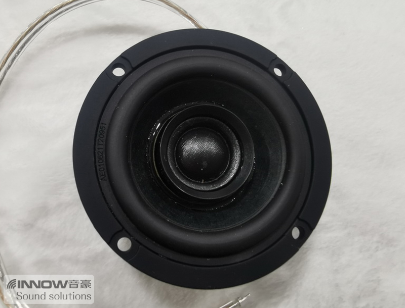 斯巴鲁森林人音响改装jbl,斯巴鲁森林人音响改装低音炮