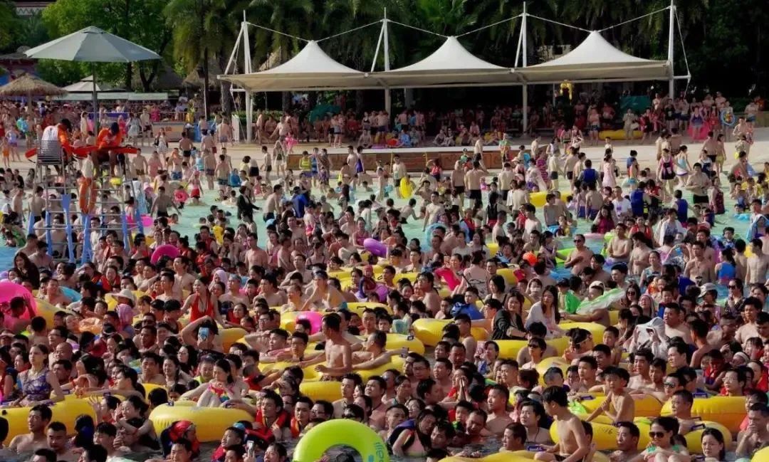 尿、粪便、细菌、寄生虫,不去一次泳池,你永远不知道有多脏