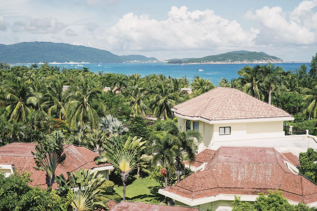 三亚亚龙湾酒店推荐,亚龙湾沙滩最近的酒店