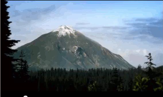 38张照片看世界：黎巴嫩被毁坏的港口，山洞球场