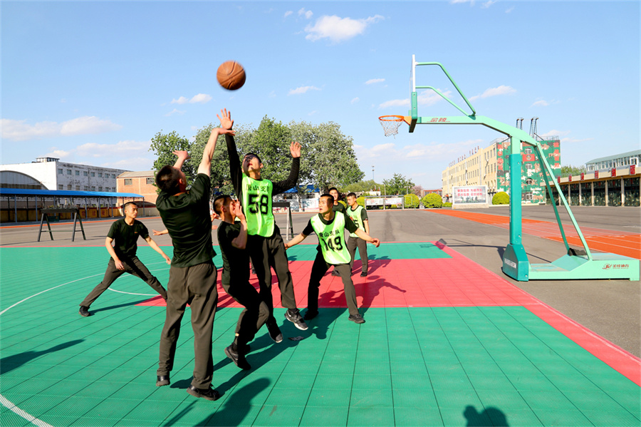 军营文化活动群众性,冬日暖心军营文化活动丰富多彩