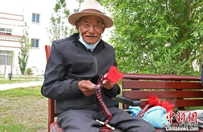 感受高原新发展——中外媒体*藏西**行采访综述