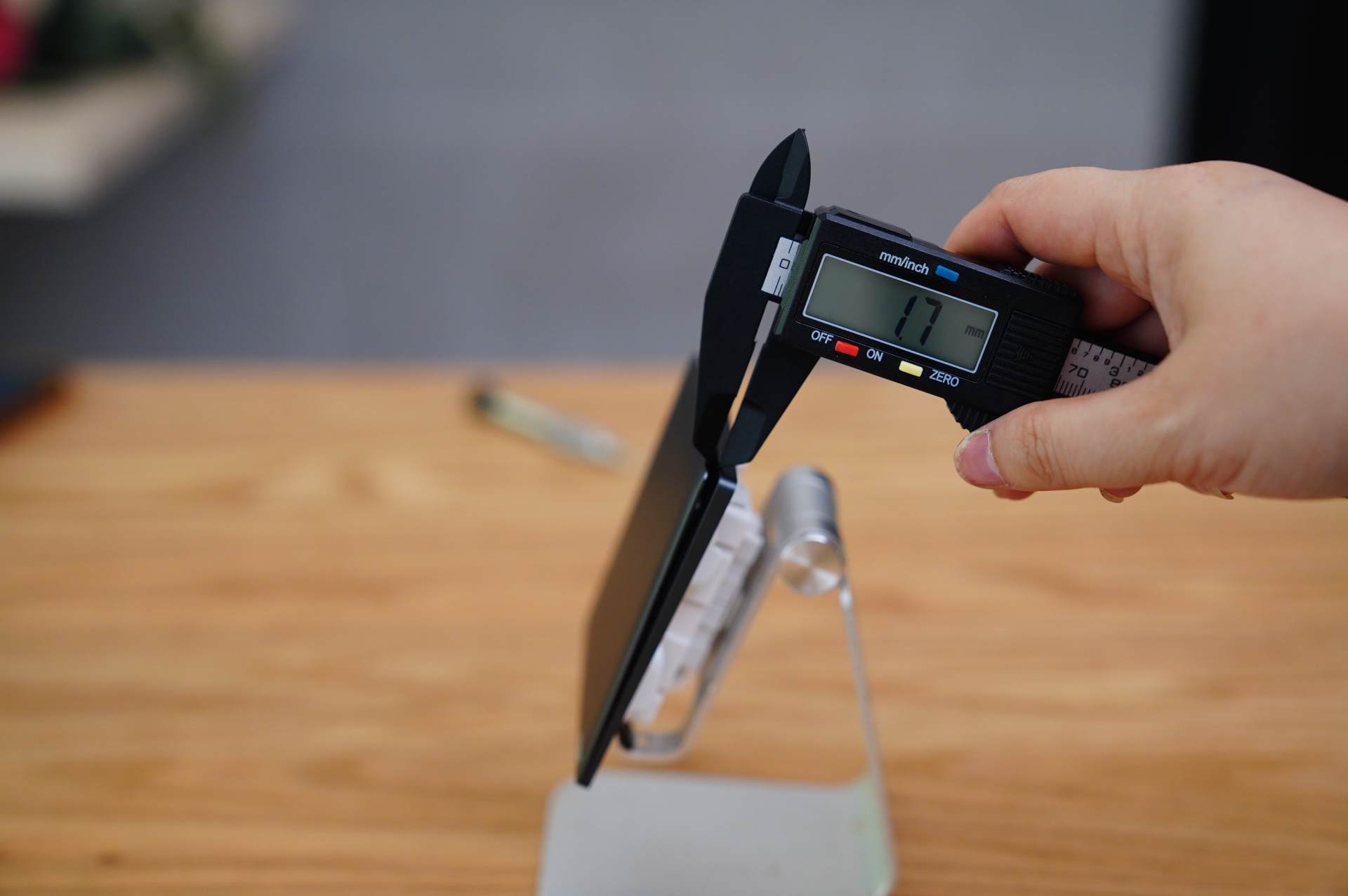 多层插座拆卸,开关插座拆解方法