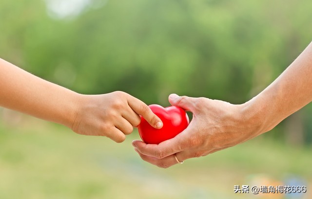 带3万元去伺候儿媳坐月子，听到儿媳和亲家母的对话，我怒了