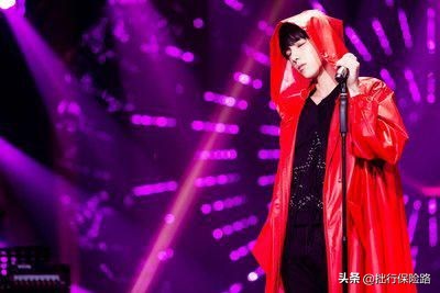 华晨宇演唱会永远的神,华晨宇法师现场无字歌