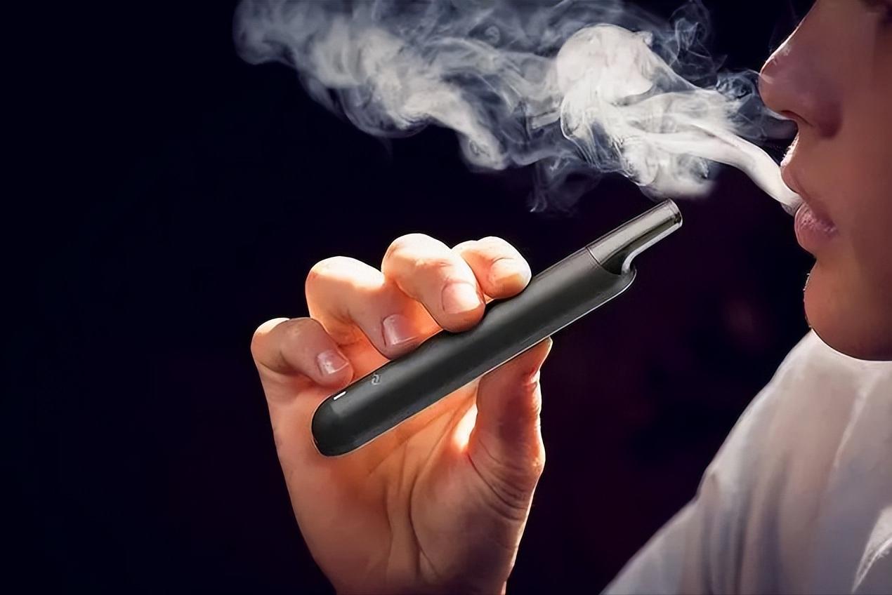 英国公司每天让狗抽100支烟,英国烟草禁烟令