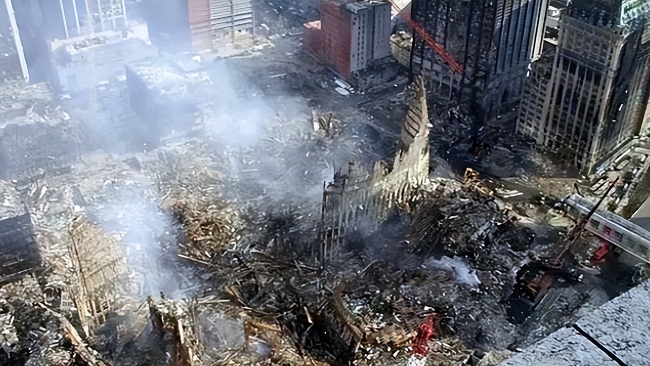 911事件真实画面飞机撞大楼全过程,911事件总共有几架飞机撞上大楼