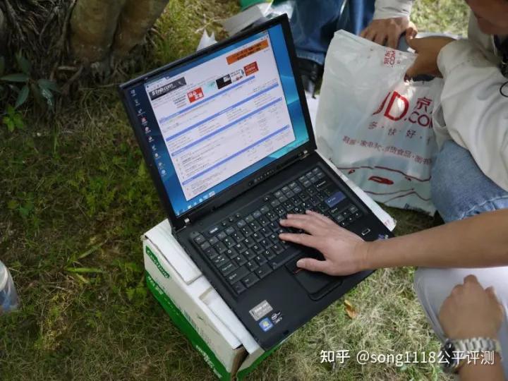 经典笔电复刻机51nbT70评测：依然可以ThinkPad！