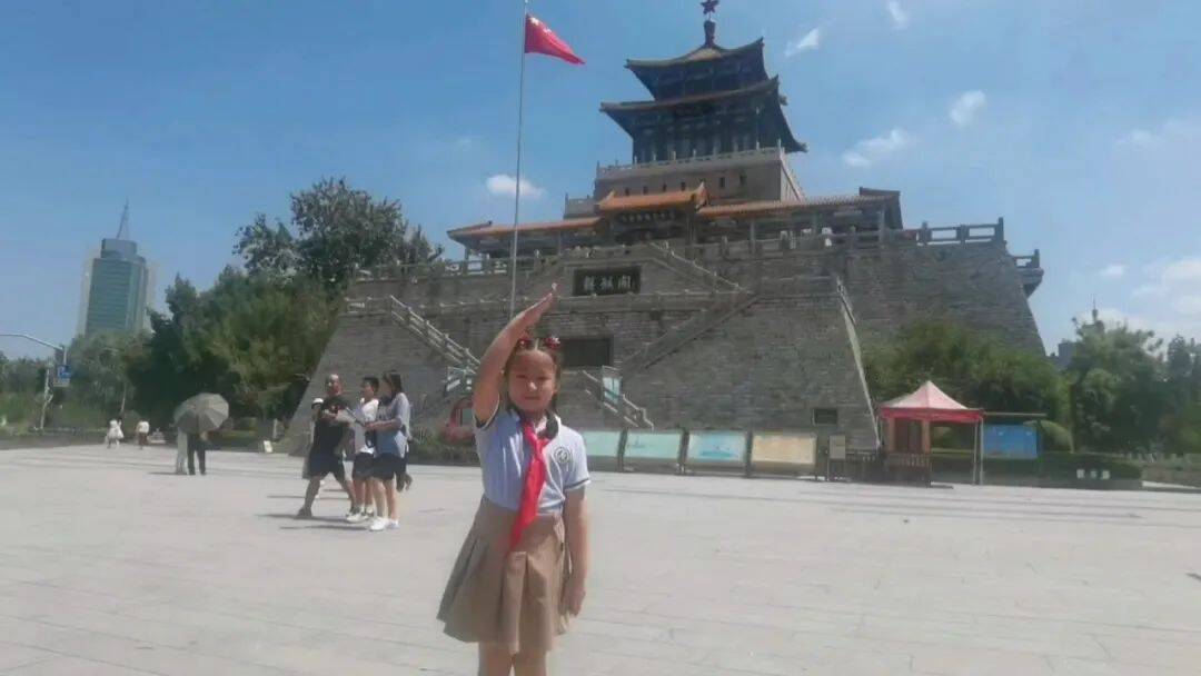 美德少年游历下|山东师大附小二（8）中队红领巾寻访