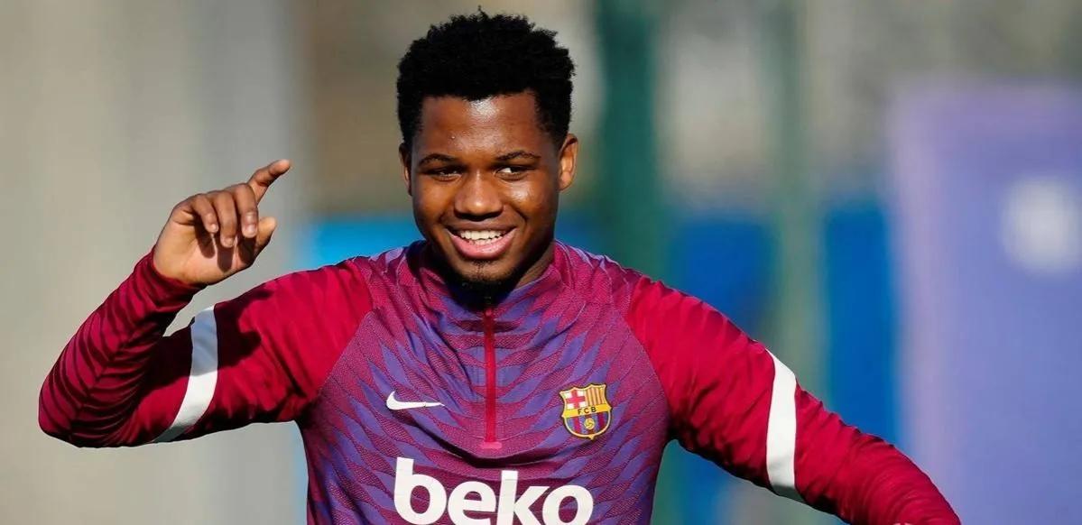 足球球员粤语音译大全,现役球星粤语名字大全