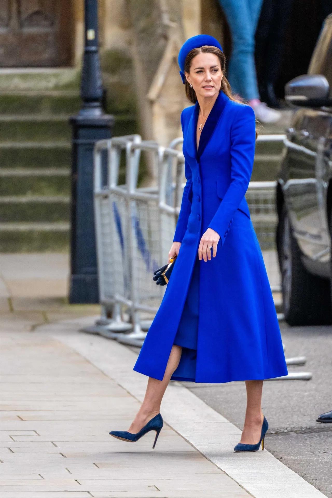 凯特王妃每年的花销,凯特王妃着装费