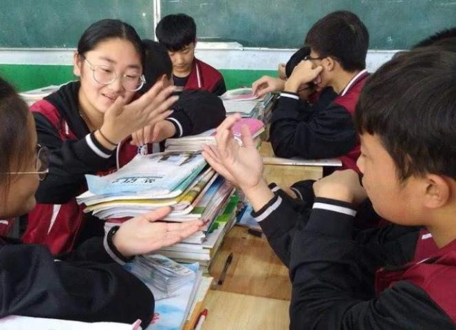 北京一中学讲座称女生要守身如玉,北京一中学讲座称女生应守身如玉