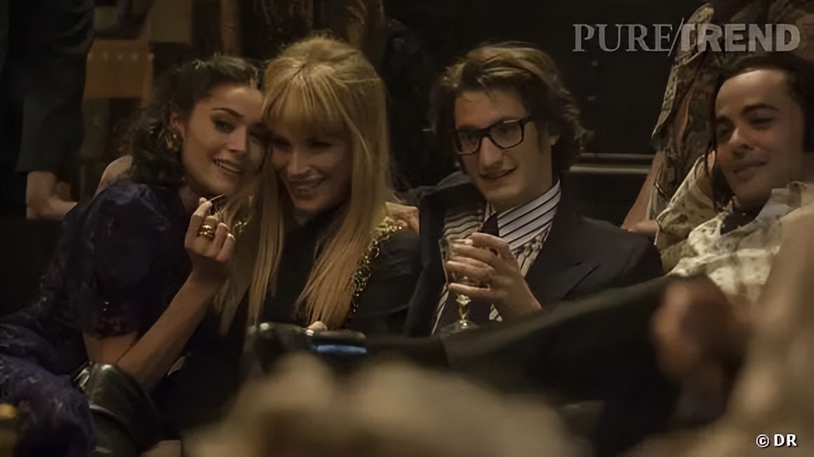 她让YSL“一见钟情”,相伴30年,结婚新郎却不是他