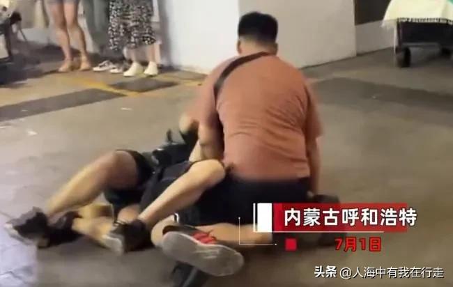 尊重他人，维护公德——从“*拍偷**事件”看现代社会的道德素质