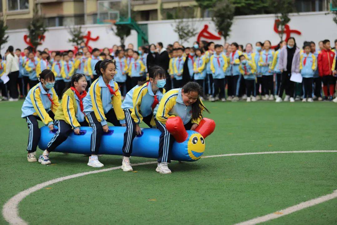 小学春季足球联赛开赛,濮阳市开德小学运动会