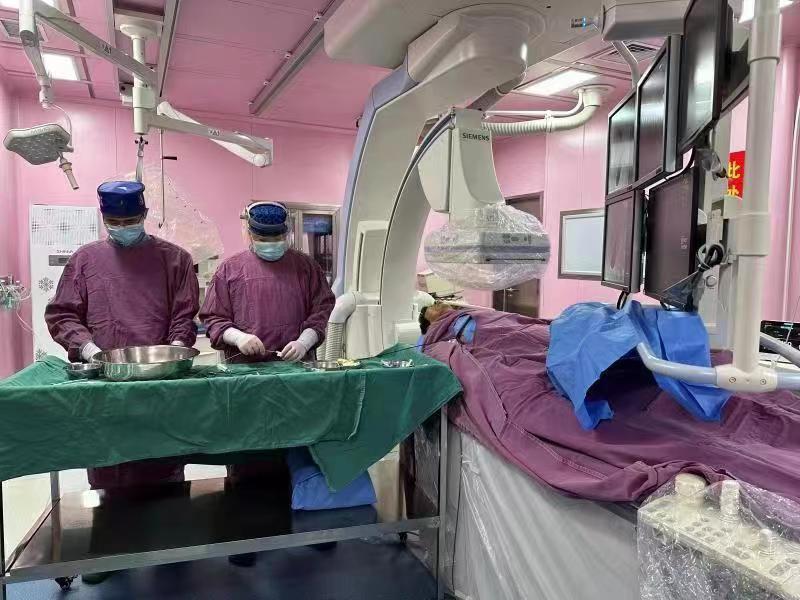 中医药技术与现代技术的结合,现代医疗技术与中医药治疗相结合