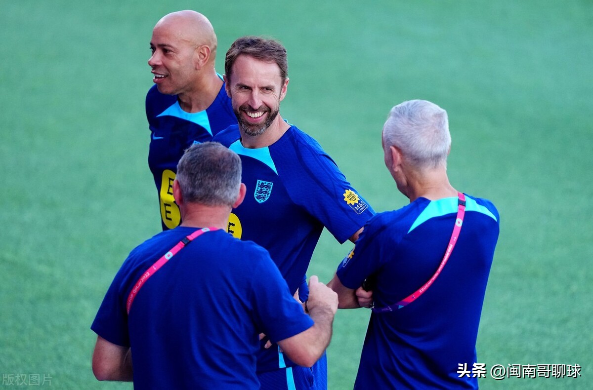 范加尔公布世界杯名单,世界杯荷兰范加尔神奇换人