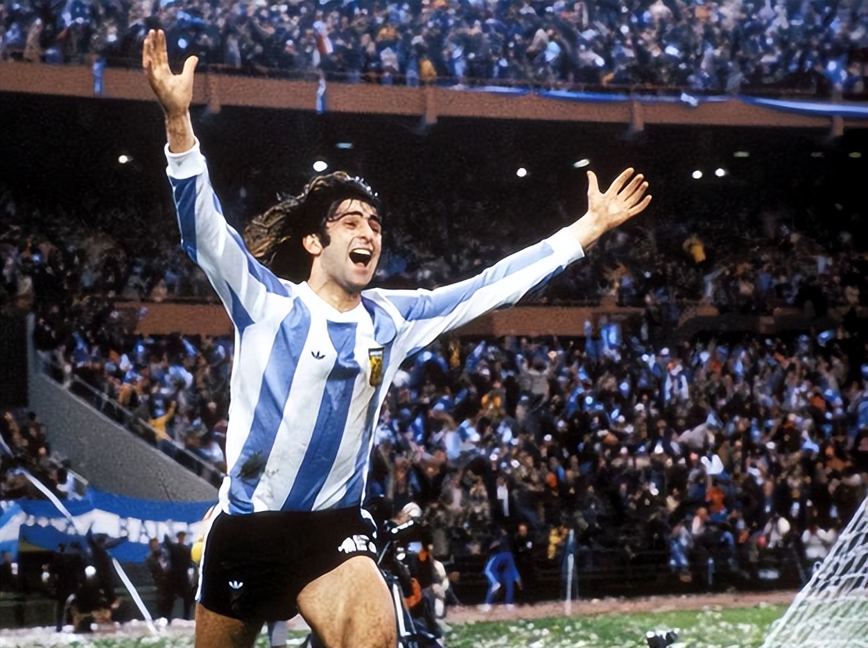 世界杯老马进球,世界杯历史十佳进球小罗任意球