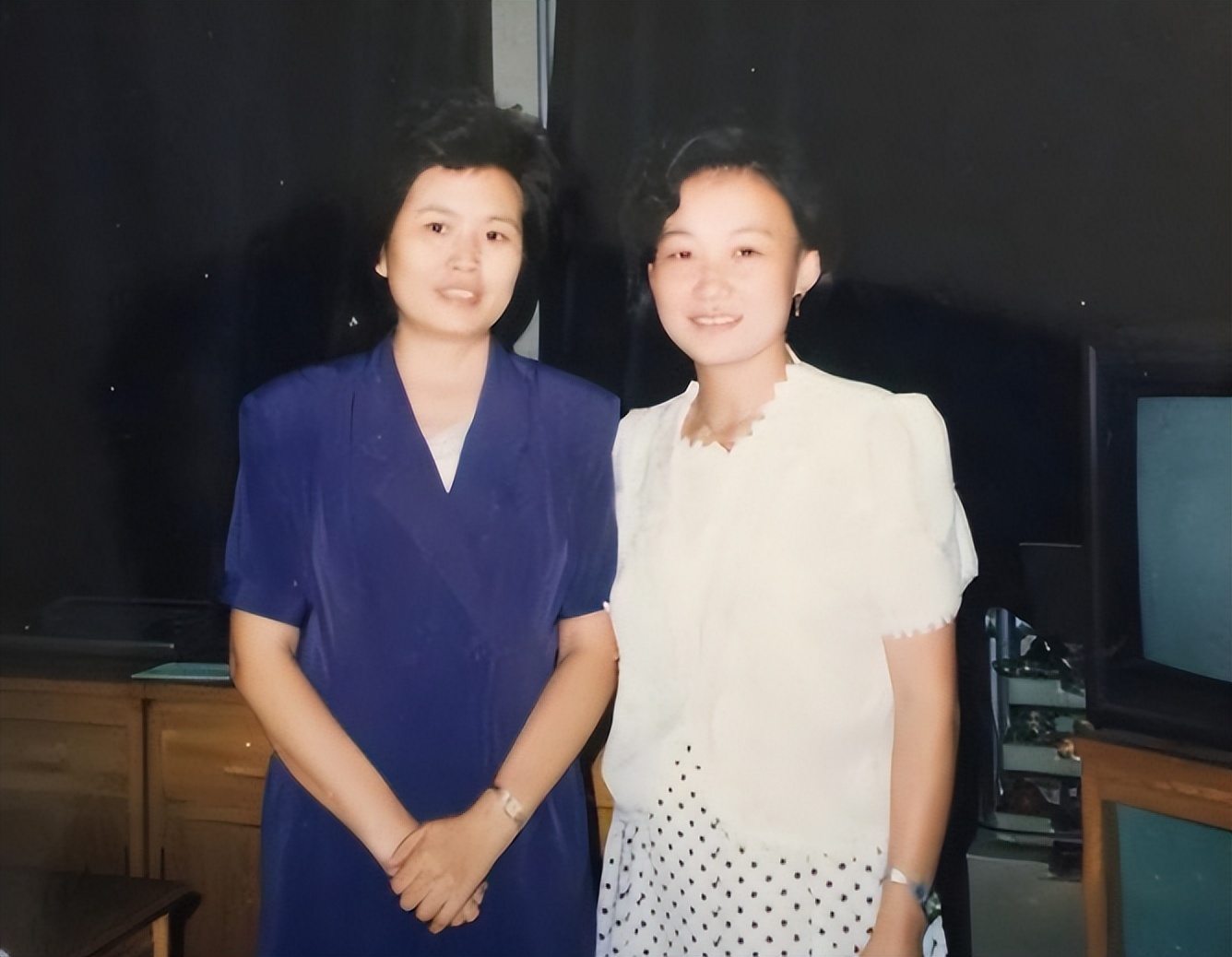 央视主播邢质斌的经历,央视原主播邢质斌简历