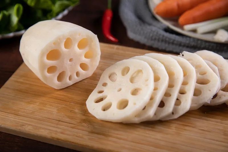 秋季吃梨正当时润燥养肺健脾胃,秋季润肺水果和蔬菜