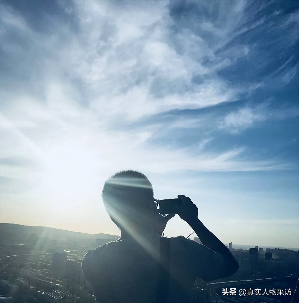 我，90后，为逃离原生家庭患上梦游症，如今当游泳教练被孩子喜欢