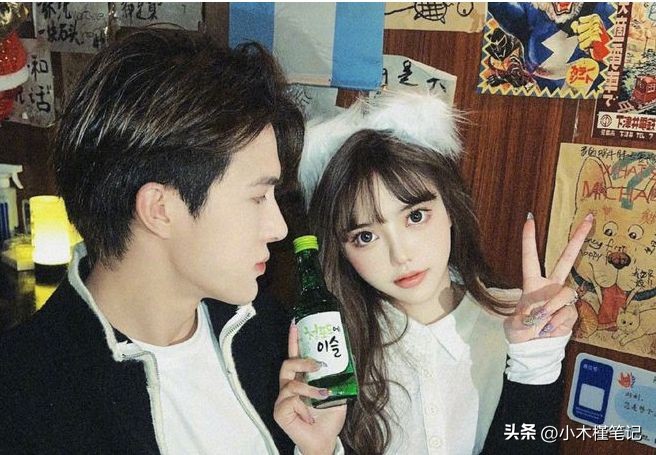 韩安冉直播晒新男友,韩安冉与现男友直播