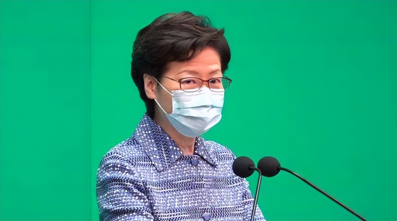 香港前特首林郑月娥，年薪约521万港币，为什么工作42年未买房？