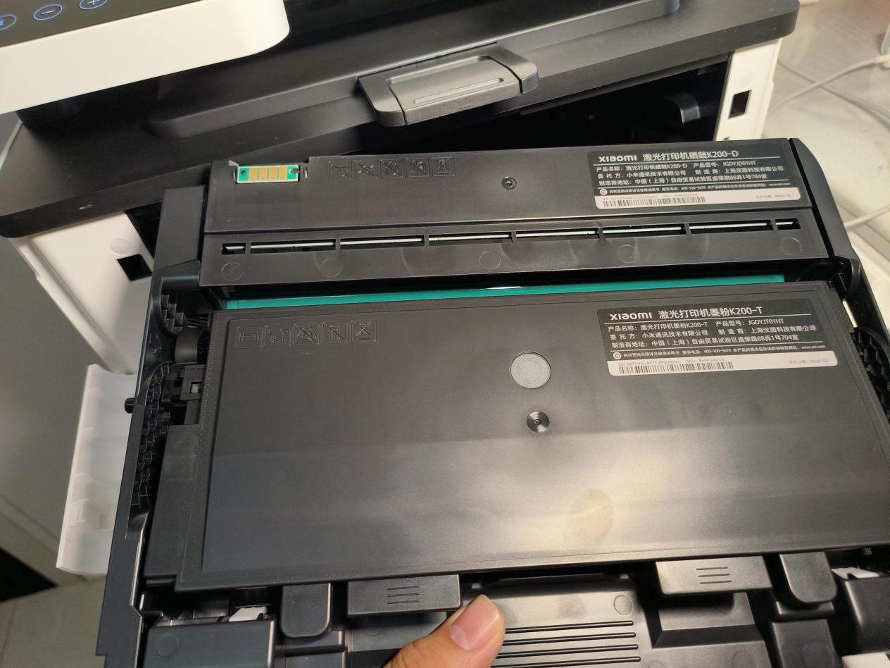 摘了有色眼镜吧，家用打印机推荐，耗材便宜还好维护的不香吗