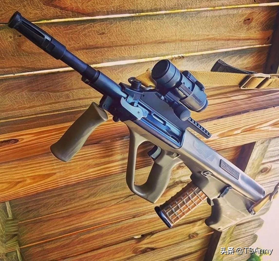 香港飞虎队使用的是什么枪械,飞虎队用的是什么手枪