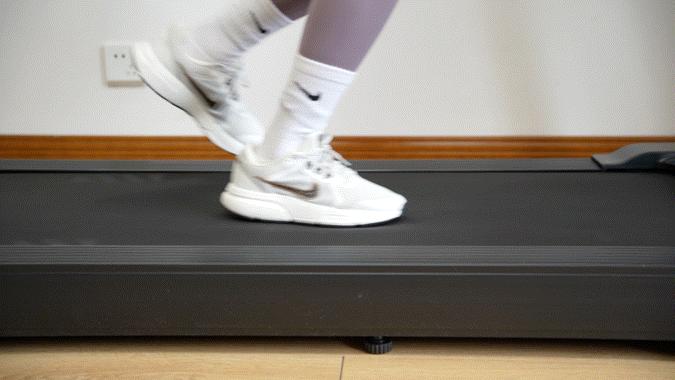 跑步机的正确的锻炼方法,简单的跑步机训练方法