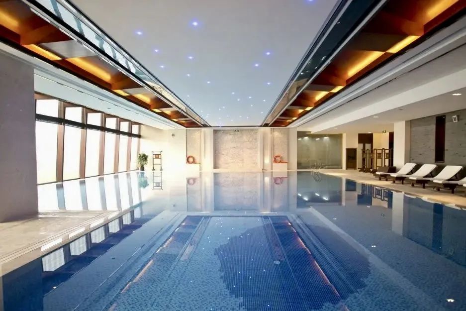 苏州好还是三亚好,苏州氛围