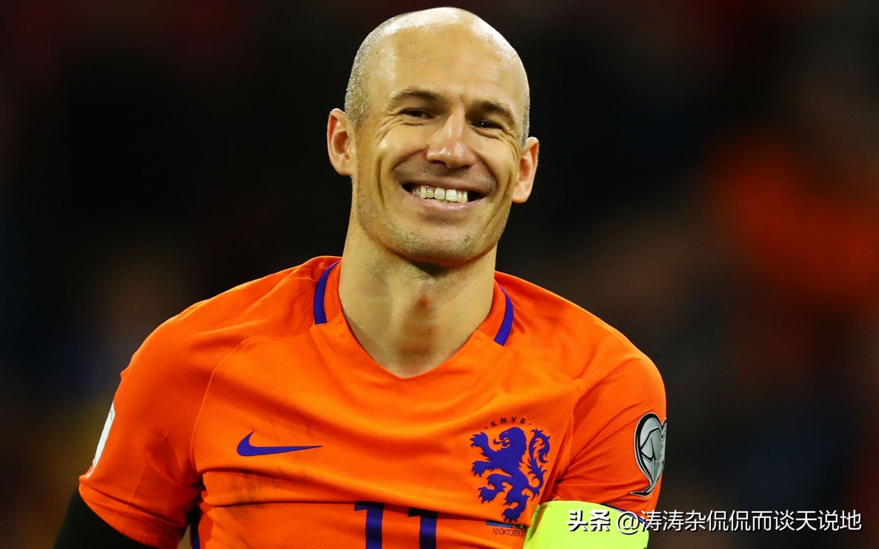 足球场上哪个位置的球员最重要,足球场上每个位置对应几号位