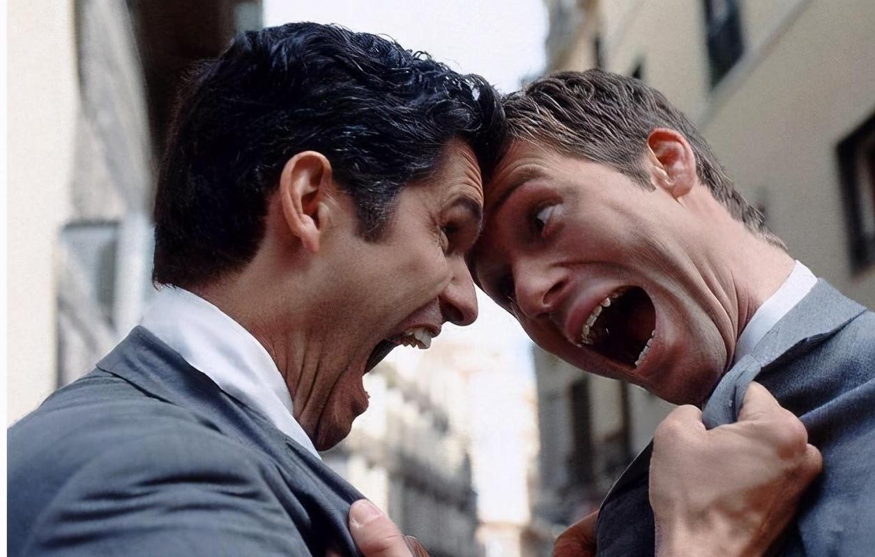 一个男人的自私心理怎么形成,自私自卑的男人心理学