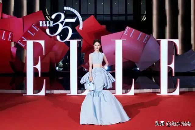 金晨为什么暴瘦成这样,金晨的肌肉是瘦的还是练的