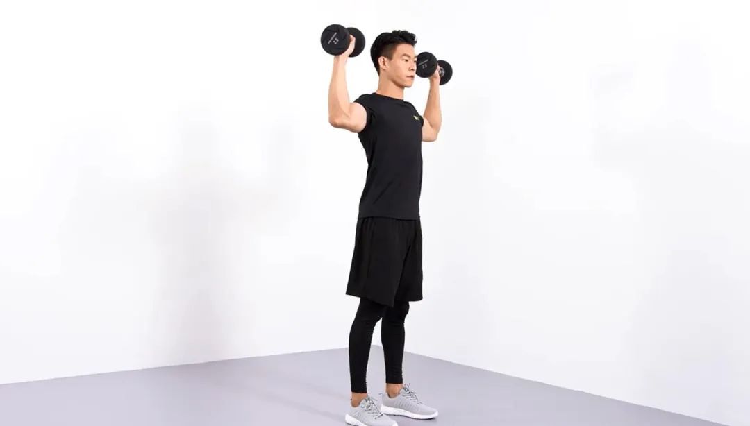 居家哑铃练肩的黄金动作,哑铃桃心