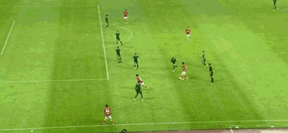 中超保级关键战大连人2-1逆转青岛,大连中超决赛最新战况