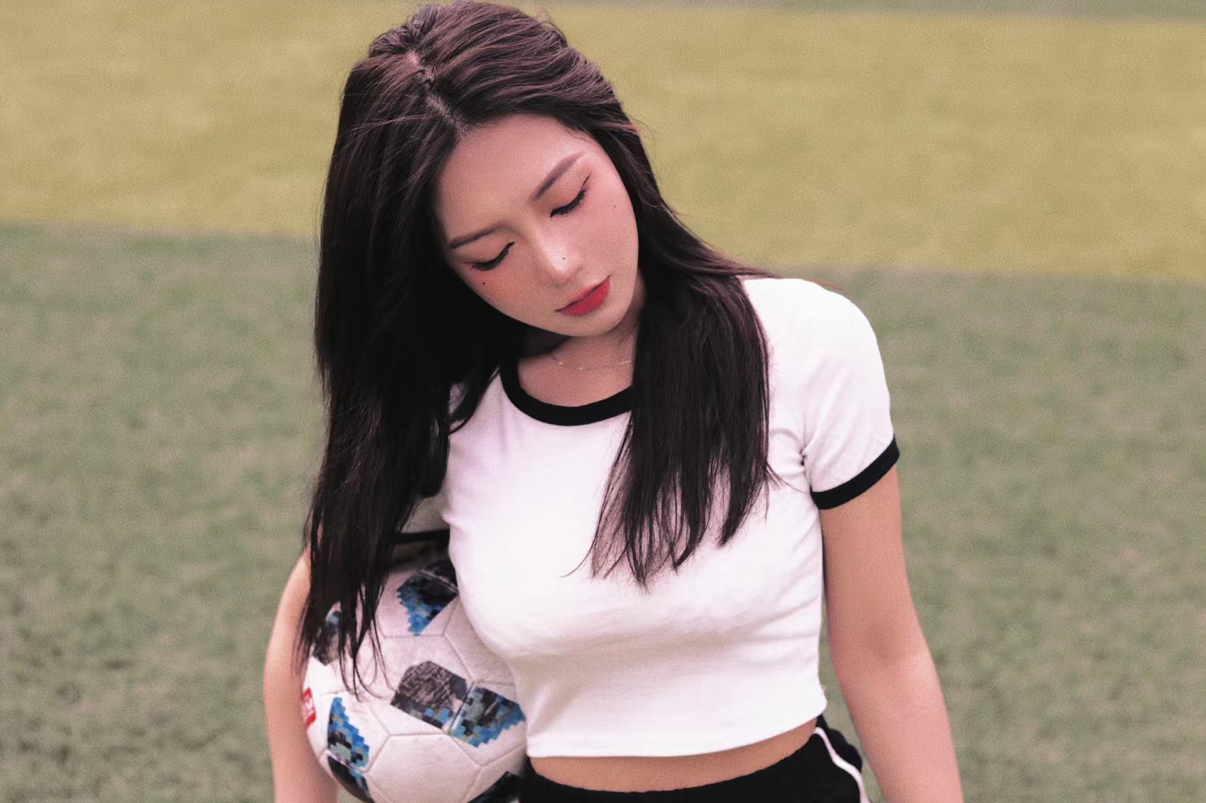 采访女球迷c罗,采访女球迷c罗梅西