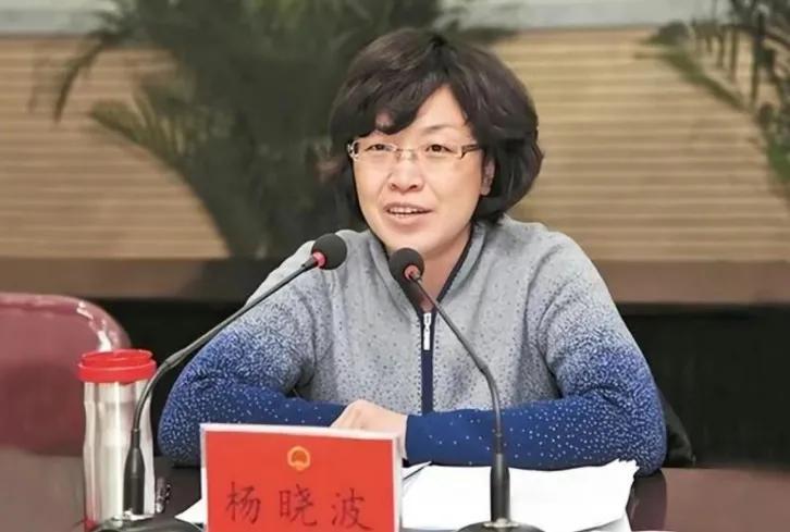 靠“生殖器”风云*场官**的女人们