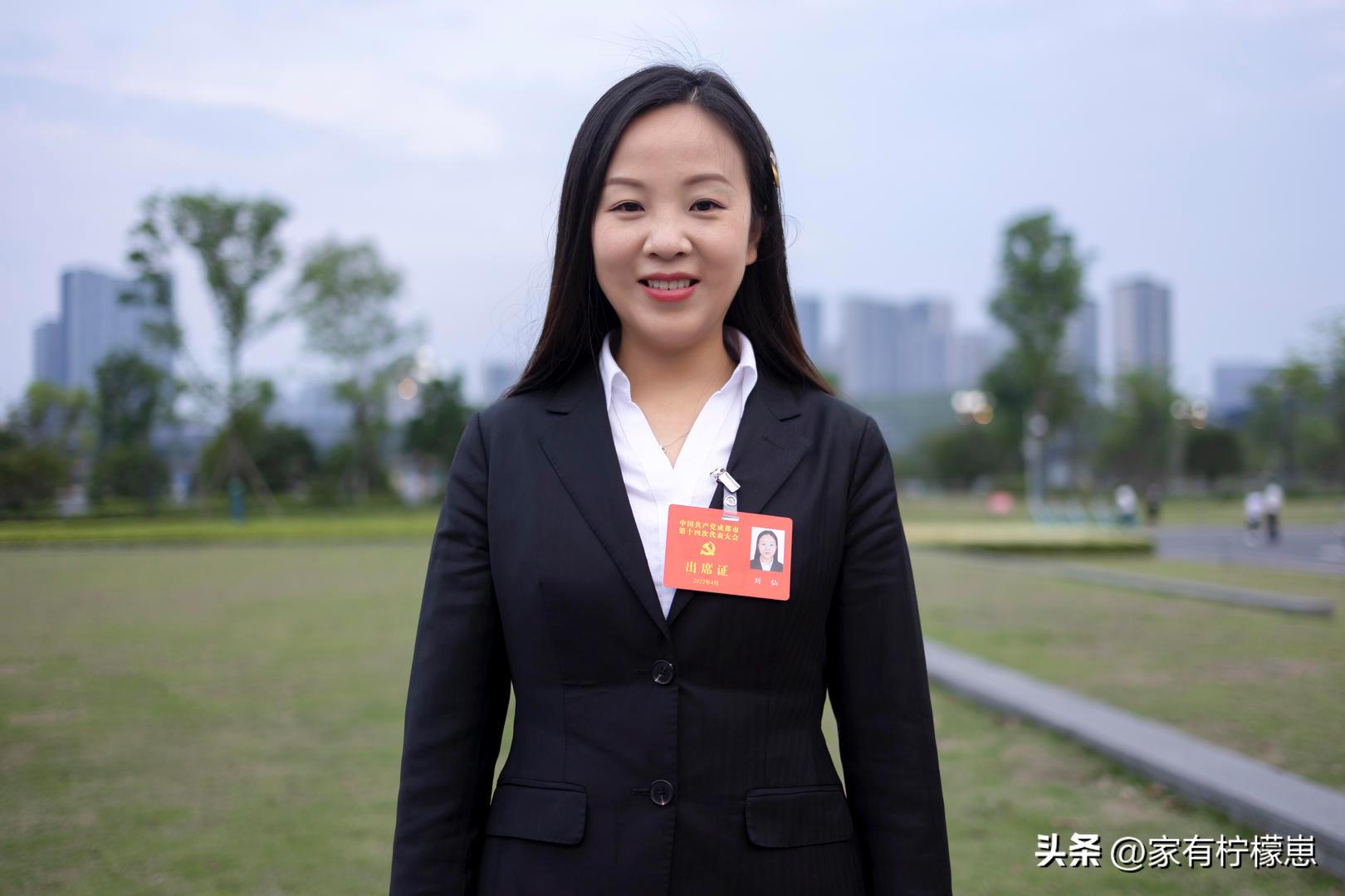 四川雨衣妹妹打假视频,雨衣妹妹卖货翻车