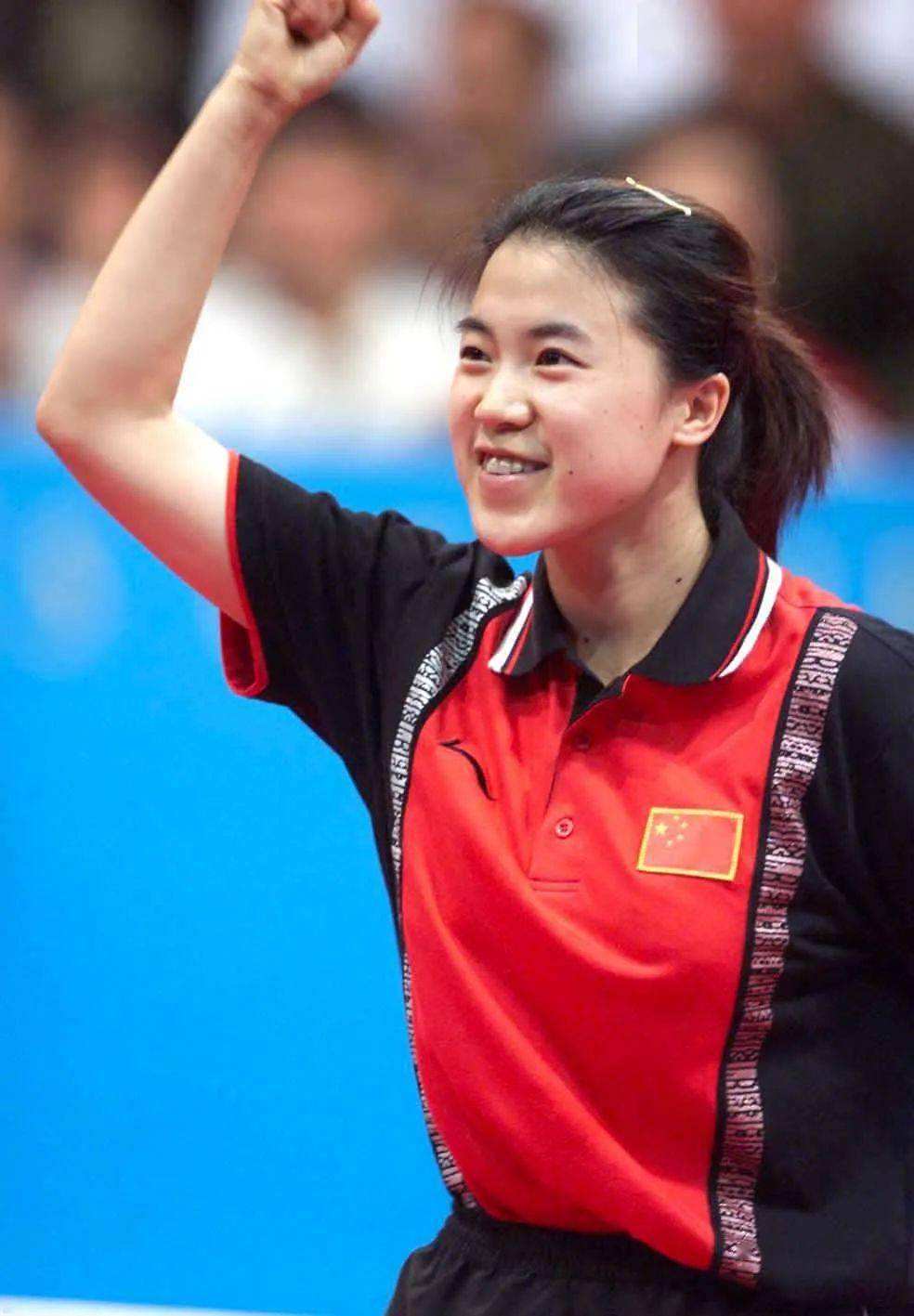 王楠患癌后丈夫的做法令网友泪目,王楠患癌却坚持两年退役为何