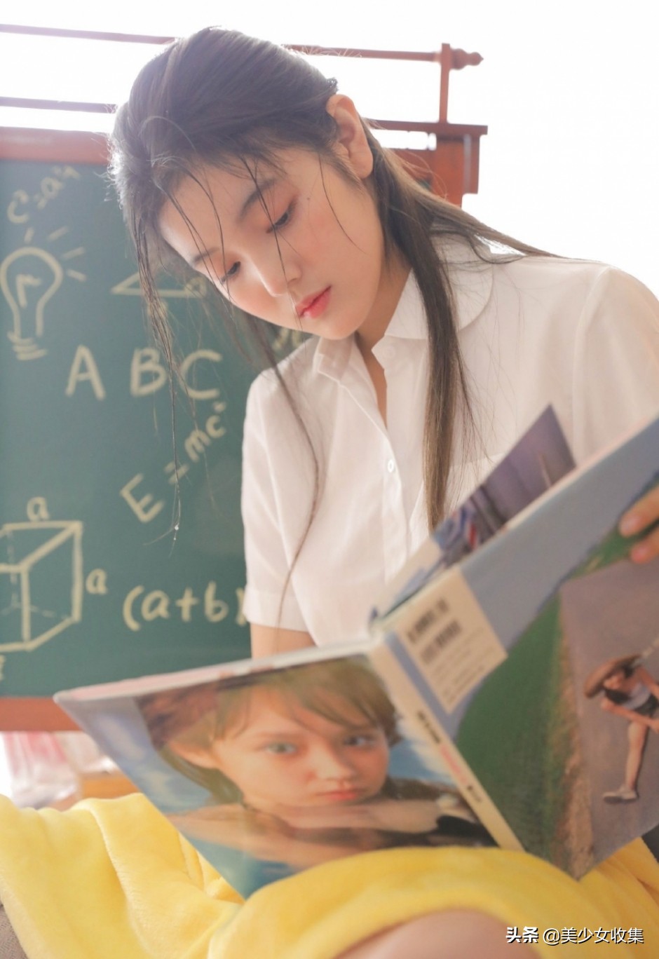 清纯可爱的学生女孩,清新可爱学妹