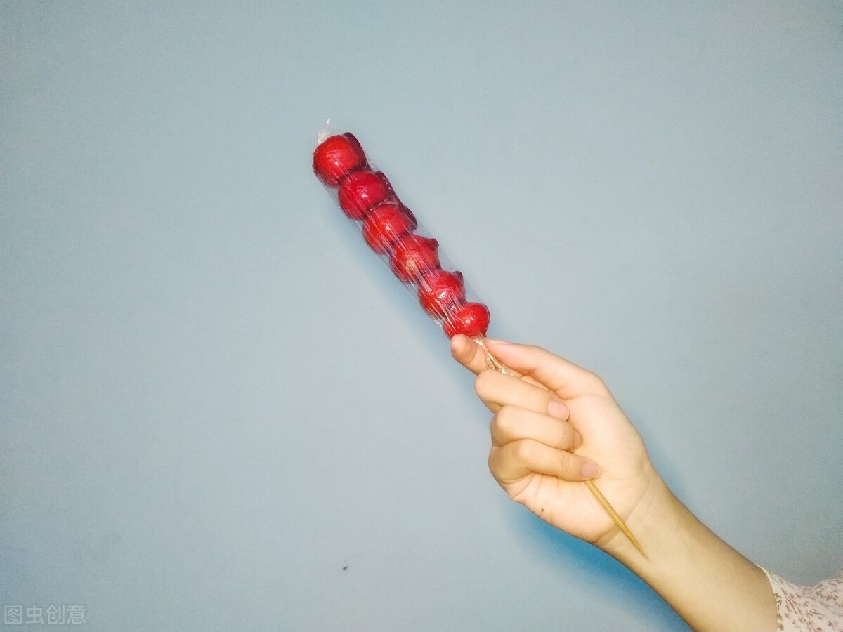 冰糖葫芦又在感慨什么呢,吃冰糖葫芦感受说说心情