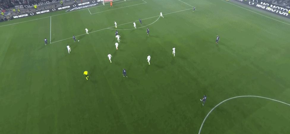 梅西点球和c罗点球,梅西点球和c罗点球的区别